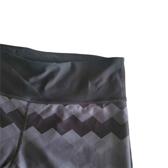 Gap Fit Womens Small‎ Ombre ZigZag Workout Active Leggings - Picture 3 of 6